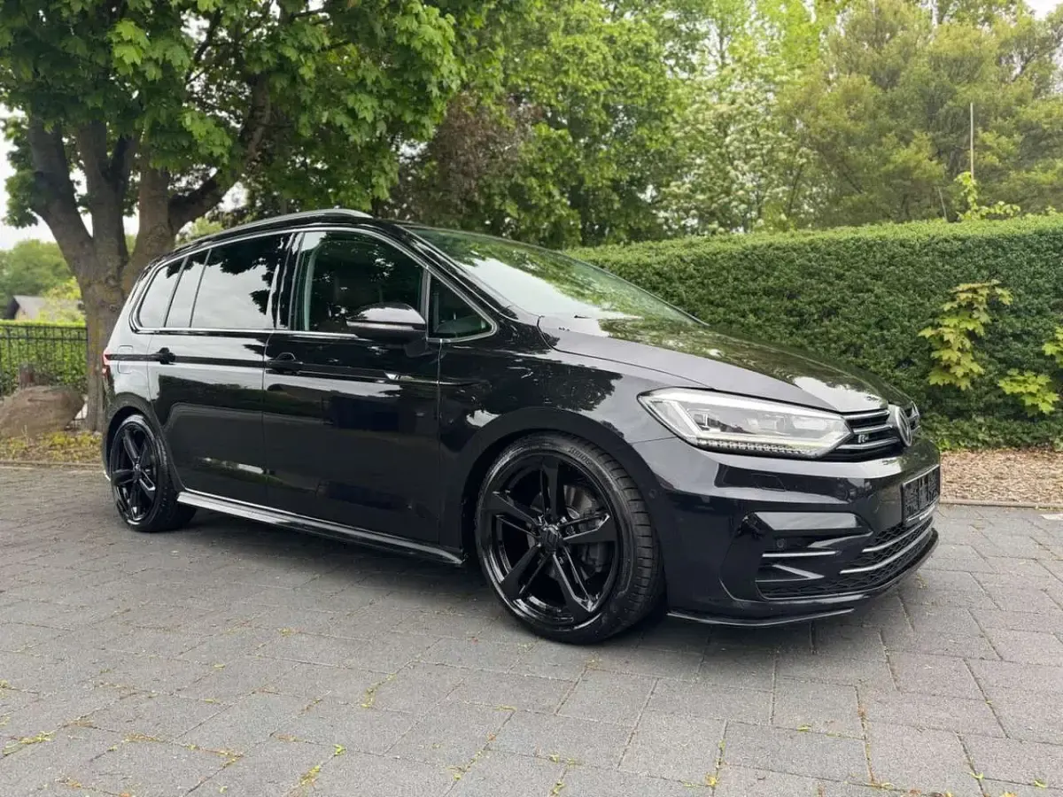 Gebraucht VW Touran R-line 190 PS (139 kW) 2017 Schwarz Van / Kleinbus