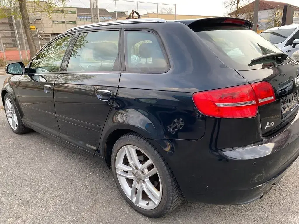 Używany Audi A3 S-Line 125 KM (91 kW) 2012 Czarny Hatchback