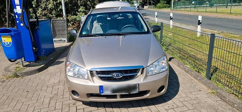 Gebraucht 2005 Kia Cerato Limousine | 3.200 € (Fairer Preis) - Bild 1/4