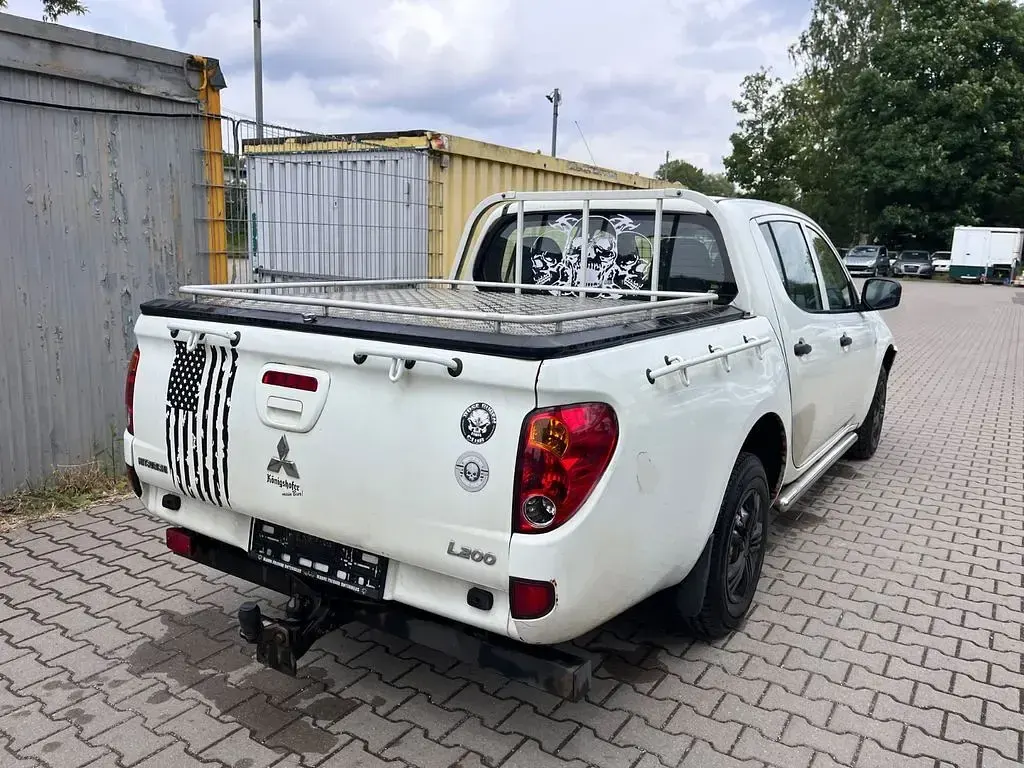 Gebraucht Mitsubishi L200 Inform 128 PS (94 kW) 2011 Pickup
