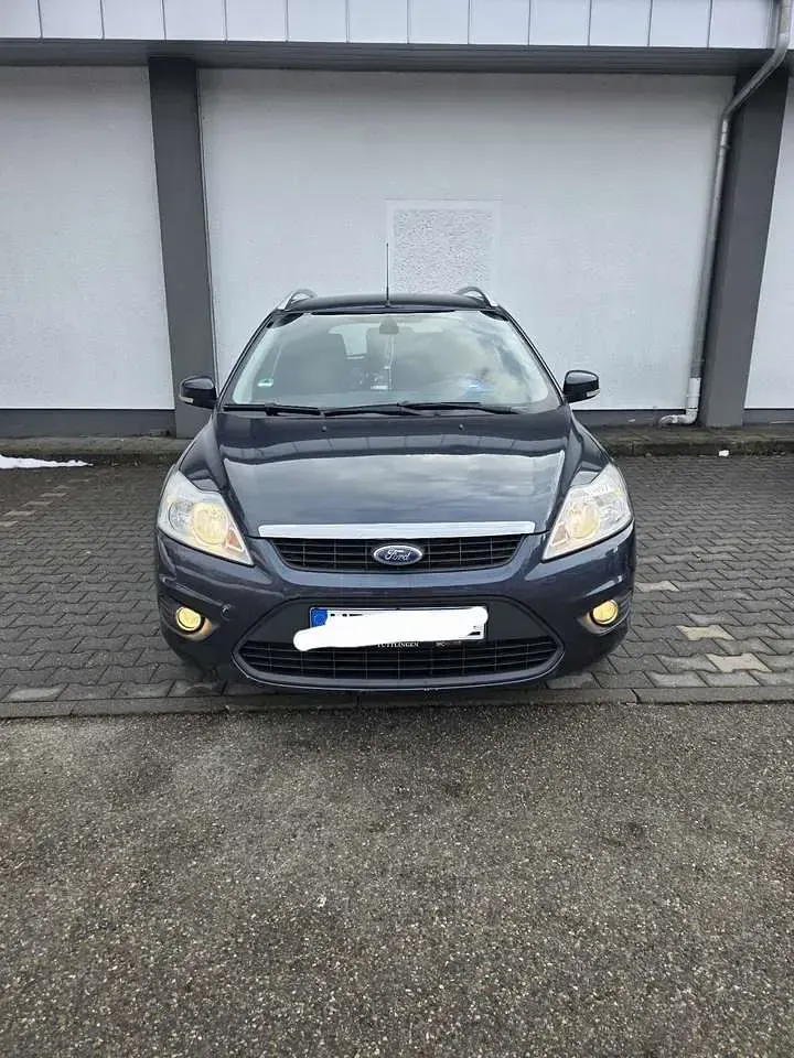 Gebraucht Ford Focus Titanium 101 PS (74 kW) 2009 Blau Kombi