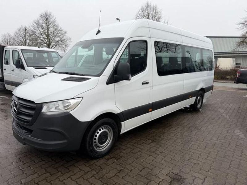 Gebraucht Mercedes Sprinter 163 PS (119 kW) 2021 Arktikweiss Van