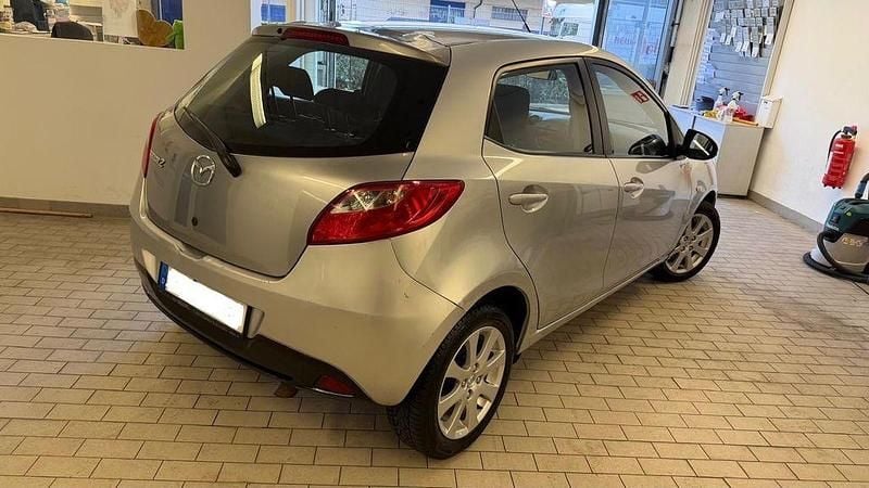 Gebraucht Mazda 2 Independence 68 PS (50 kW) 2008 Grau Kleinwagen