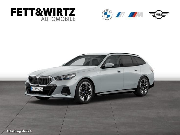 Gebraucht BMW 520 M Sport 197 PS (144 kW) 2025 Brooklyn grau metallic metallic