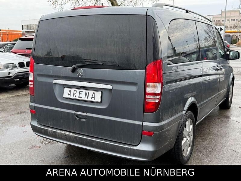 Gebraucht Mercedes Viano Edition 224 PS (164 kW) 2011 Grau Van / Kleinbus