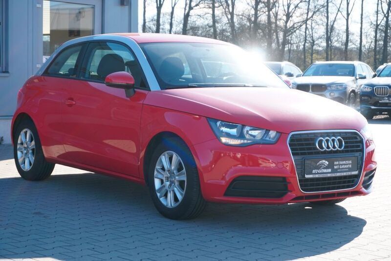 Gebraucht Audi A1 Attraction 86 PS (63 kW) 2011 Rot Kleinwagen