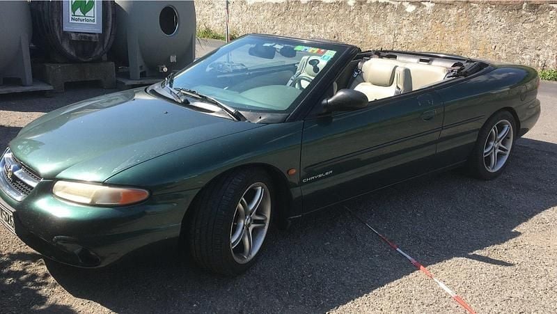 Grün Gebraucht 1997 Chrysler Stratus Cabrio | 350 € (Superpreis) - Bild 1/2