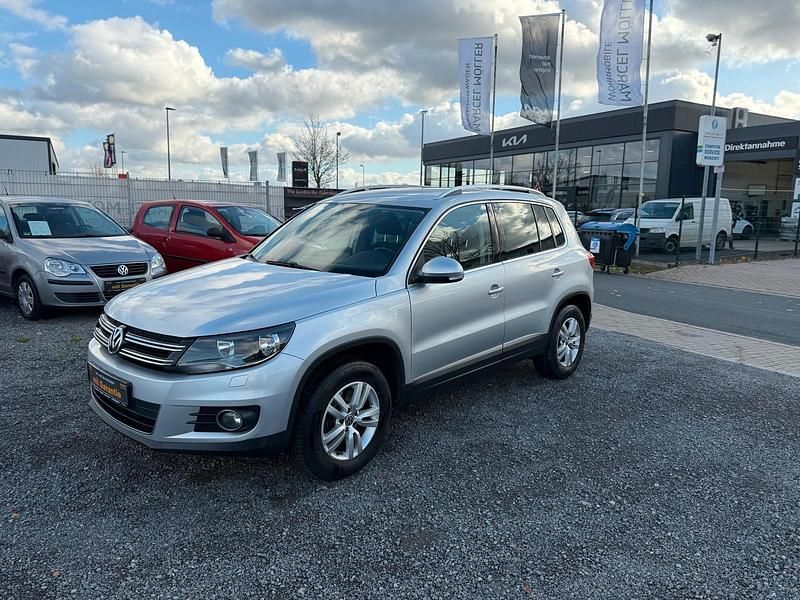 Grau Gebraucht 2013 VW Tiguan Sport SUV | 9.990 € (Fairer Preis) - Bild 1/4