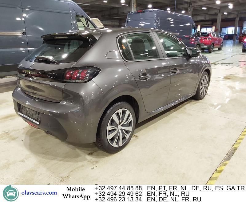 Gebraucht Peugeot 208 Active 102 PS (75 kW) 2020 Grau Kleinwagen