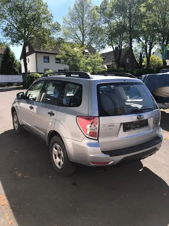 Second-hand Subaru Forester 150 CP (110 kW) 2012 Argintiu SUV