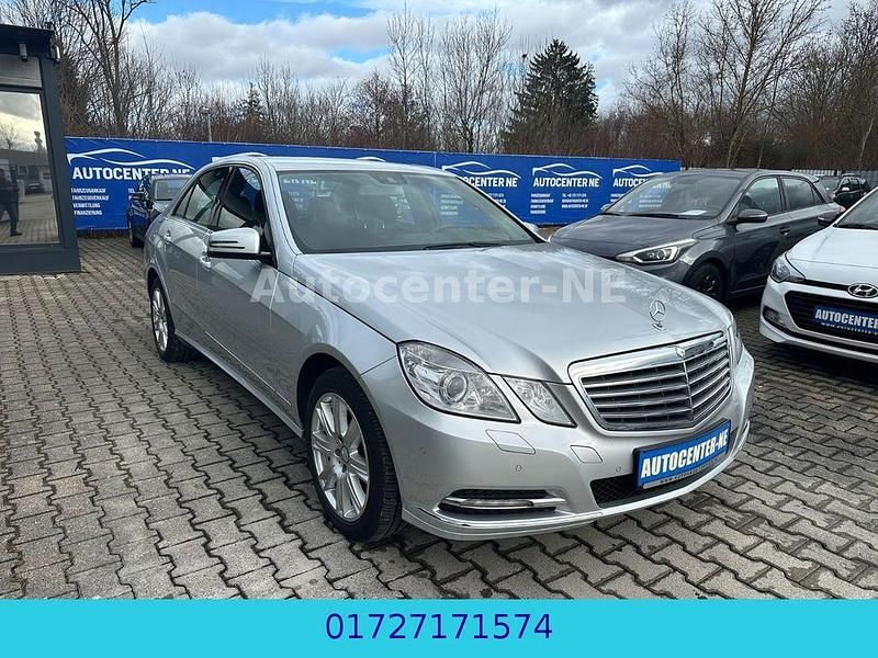 Gebraucht Mercedes E350 Elegance 272 PS (200 kW) 2011 Silber Limousine