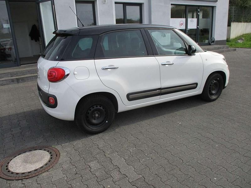 Gebraucht Fiat 500L 105 PS (77 kW) 2014 Weiß Van / Kleinbus