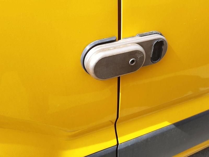 Używany VW e-Crafter 100 kW (136 KM) 2020 Żółty Van