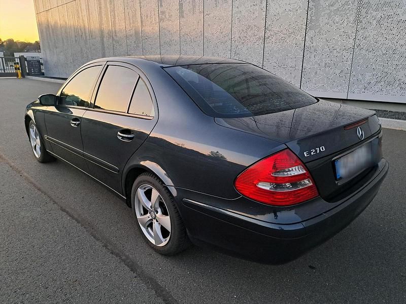Gebraucht Mercedes E270 177 PS (130 kW) 2003 Limousine