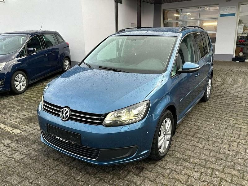 Pacific blue metallic Gebraucht 2014 VW Touran Comfortline Van / Kleinbus | 4.490 € - Bild 1/4