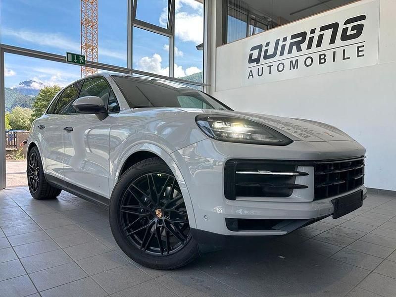 Grau Neu 2025 Porsche Cayenne SUV | 105.791 € (Fairer Preis) - Bild 1/4
