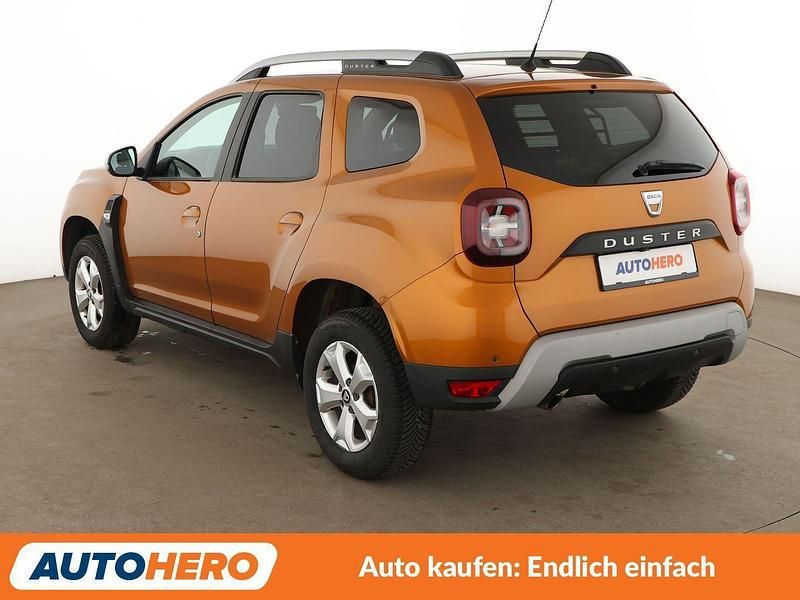 Gebraucht Dacia Duster Comfort 109 PS (80 kW) 2018 Orange SUV