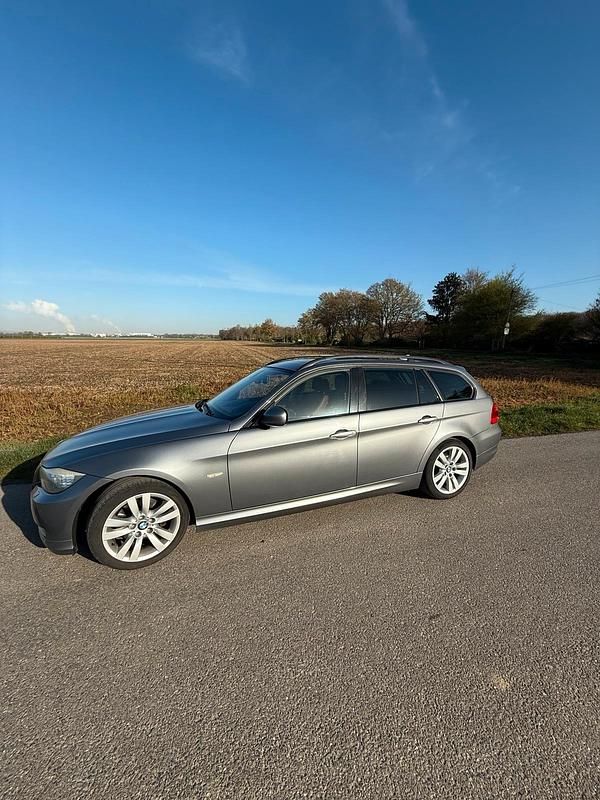 Usata BMW 320 178 CV (130 kW) 2008 Grigio Station wagon