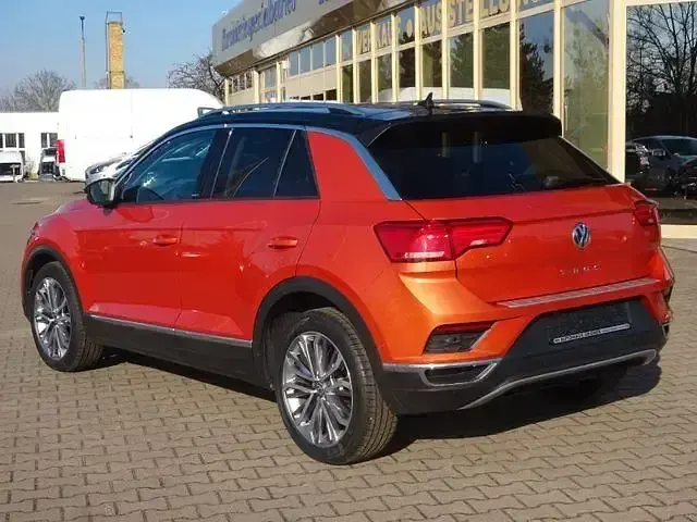Gebraucht VW T-Roc IQ Drive 150 PS (110 kW) 2019 Energetic orange metallic SUV