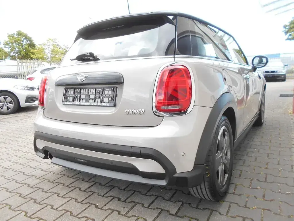 Gebraucht Mini Cooper 136 PS (100 kW) 2023 Grau Kleinwagen