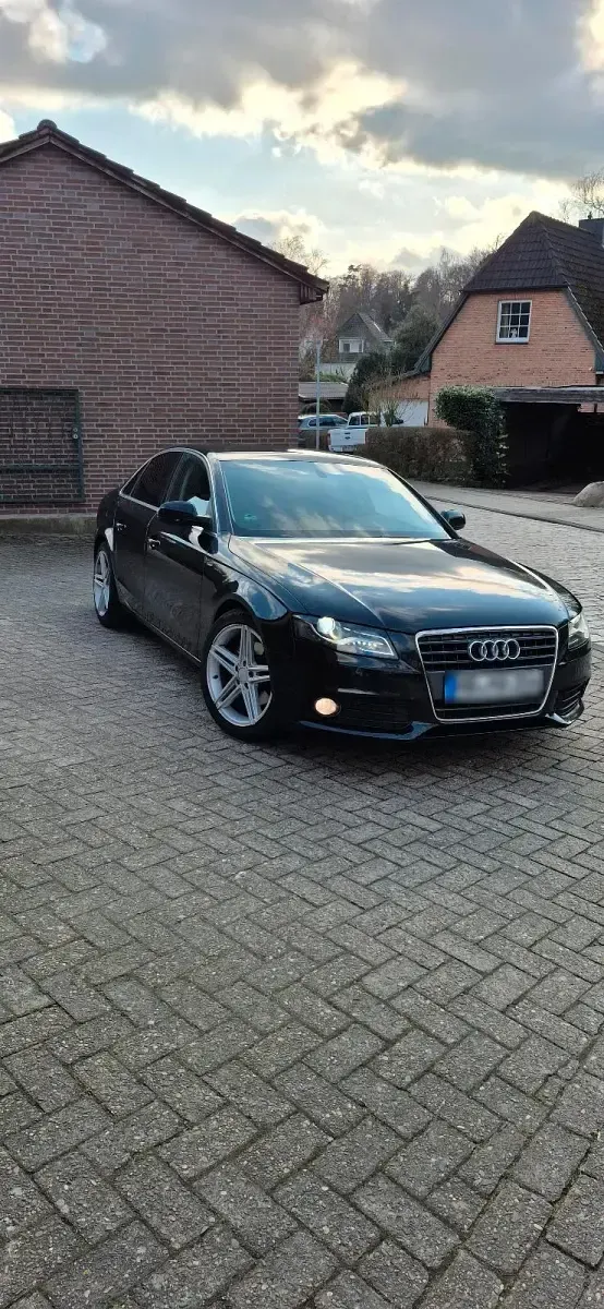 Gebraucht Audi A4 143 PS (105 kW) 2010 Schwarz Limousine