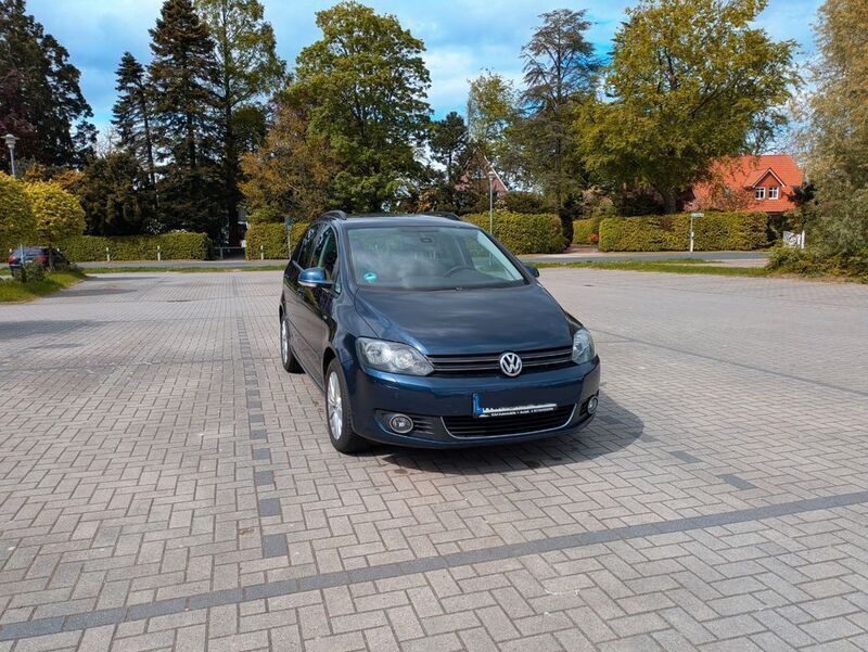 Blau Gebraucht 2013 VW Golf Plus Life Van / Kleinbus | 6.950 € (Guter Preis) - Bild 1/4
