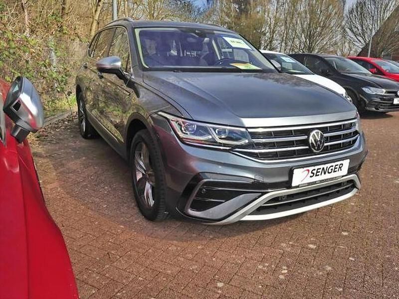 Gebraucht VW Tiguan Allspace Elegance 190 PS (139 kW) 2022 Platinumgrey SUV