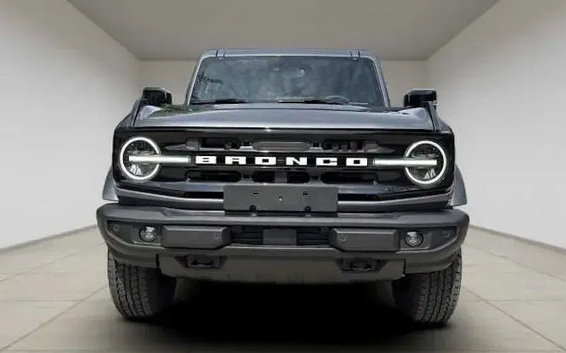 Neu Ford Bronco Outer Banks 335 PS (246 kW) 2026 Grau SUV