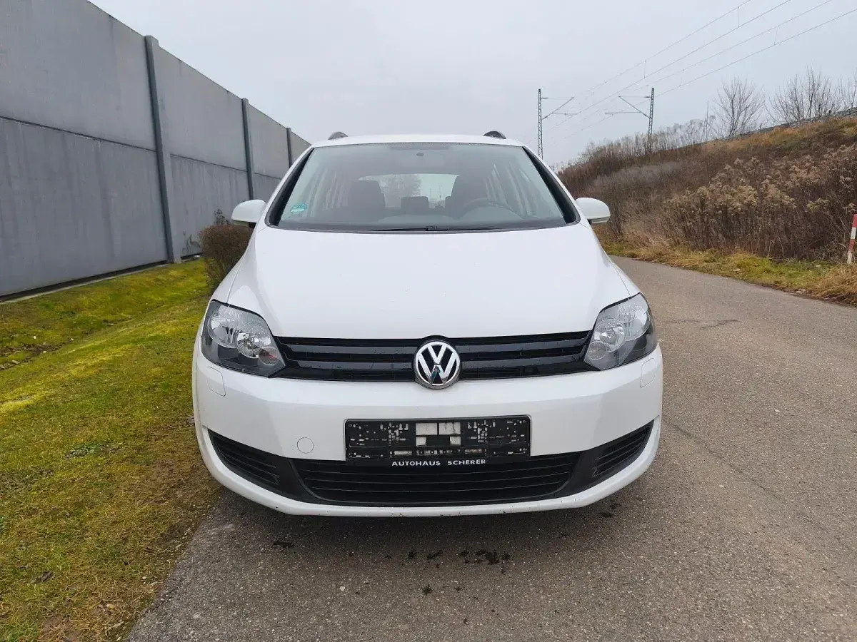 Gebraucht VW Golf VI Trendline 102 PS (75 kW) 2009 Weiß Kleinwagen