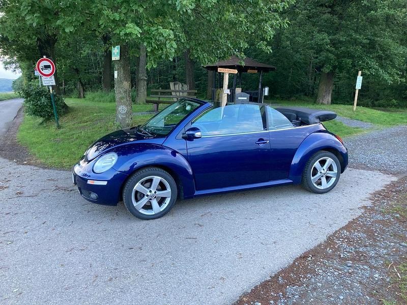 Gebraucht VW New Beetle 102 PS (75 kW) 2008 Blau Kleinwagen
