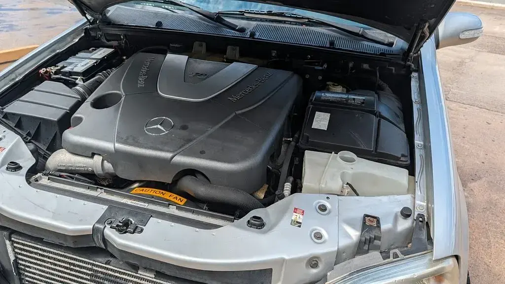 Gebraucht Mercedes ML400 250 PS (183 kW) 2003 Grau SUV