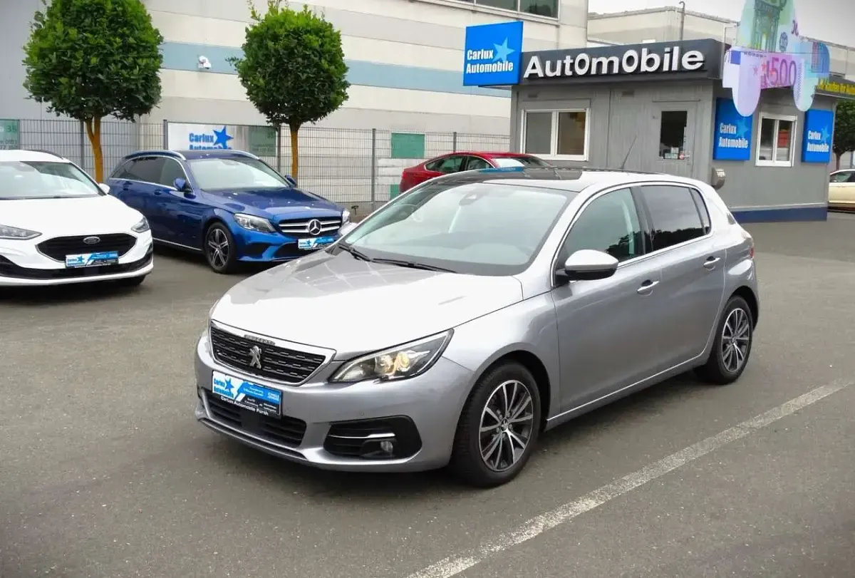 Gebraucht Peugeot 308 Allure 131 PS (96 kW) 2020 Gris artense Limousine