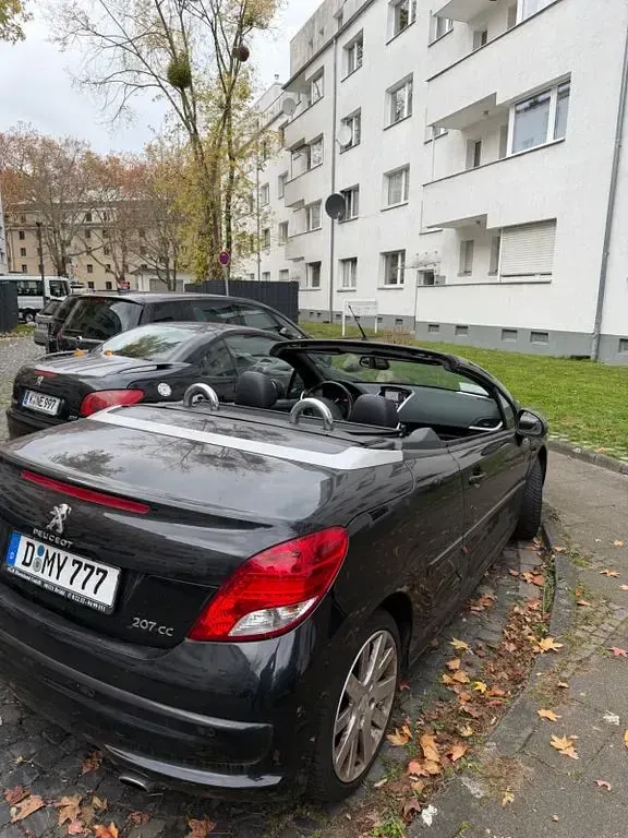 Gebraucht Peugeot 207 CC 120 PS (88 kW) 2014 Schwarz Cabrio