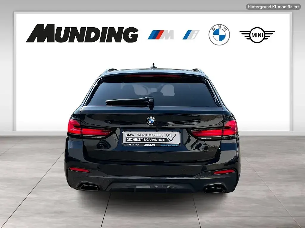 Gebraucht BMW 540 Performance 340 PS (250 kW) 2023 Schwarz Kombi
