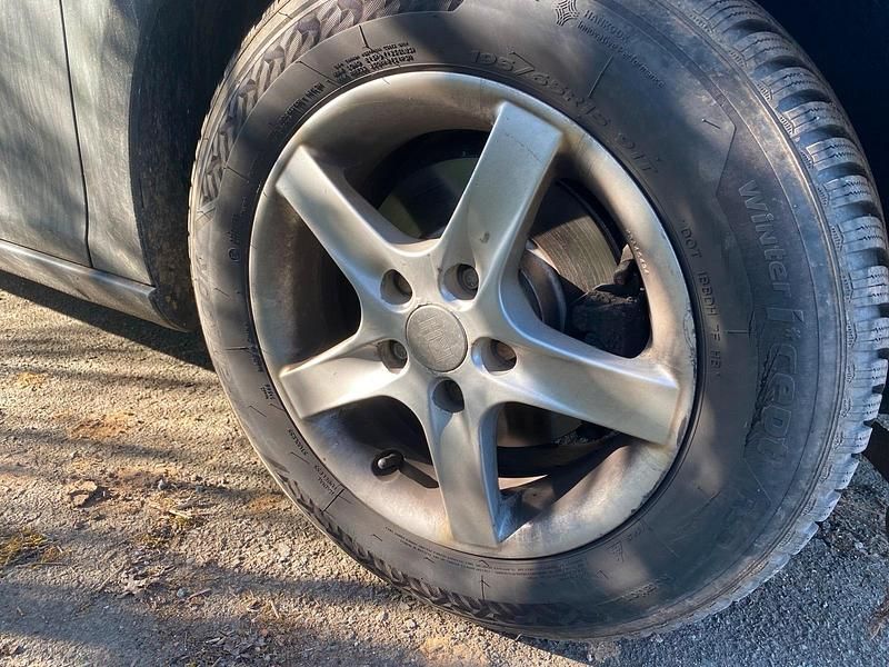 Gebraucht Seat Leon 105 PS (77 kW) 2010 Grau Kleinwagen