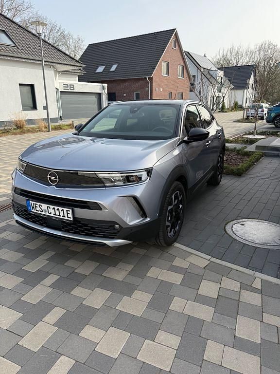 Gebraucht Opel Mokka-e Ultimate 100 kW (136 PS) 2022 Silber SUV