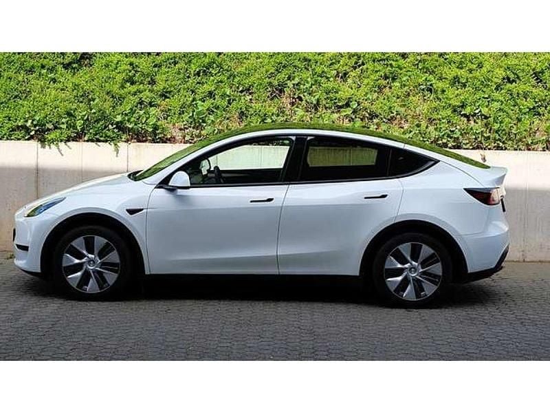 Gebraucht Tesla Model Y RWD 255 kW (347 PS) 2024 Weiß perleffekt (metallic) SUV