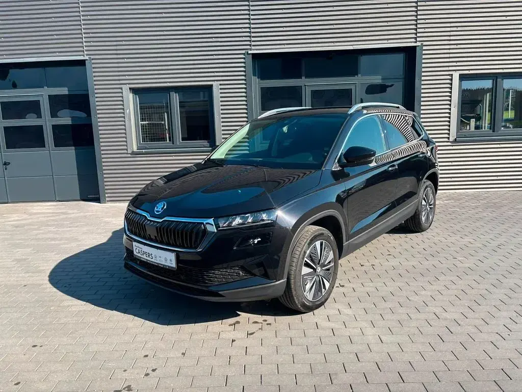 Gebraucht Skoda Karoq Selection 150 PS (110 kW) 2025 Schwarz SUV