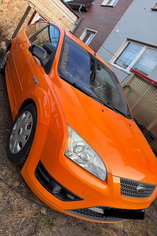 Gebraucht Ford Focus ST 220 PS (161 kW) 2007 Orange Kleinwagen