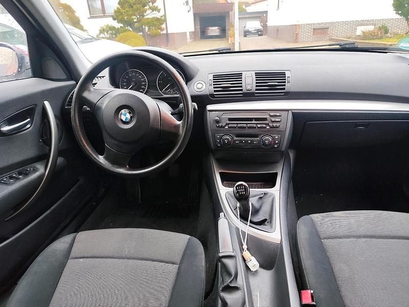 Gebraucht BMW 120 163 PS (119 kW) 2005 Rot Kleinwagen