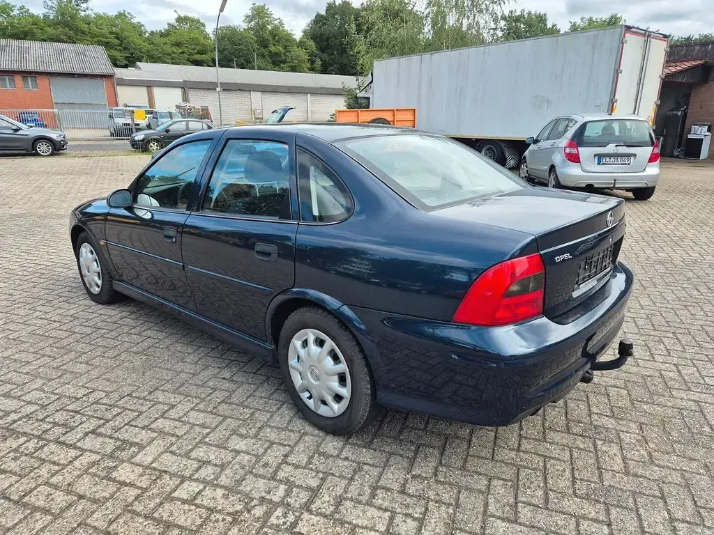 Gebraucht Opel Vectra 101 PS (74 kW) 2000 Blau Limousine