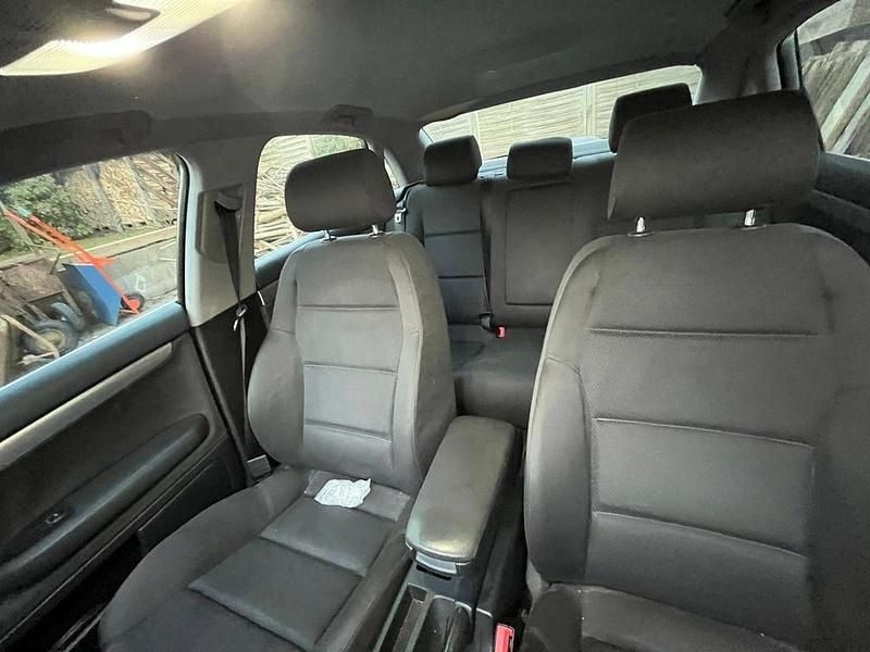 Usata Audi A4 131 CV (96 kW) 2000 Grigio Berlina