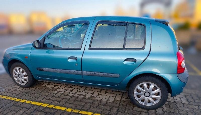 Gebraucht Renault Clio II Expression 75 PS (55 kW) 2002 Blau Limousine