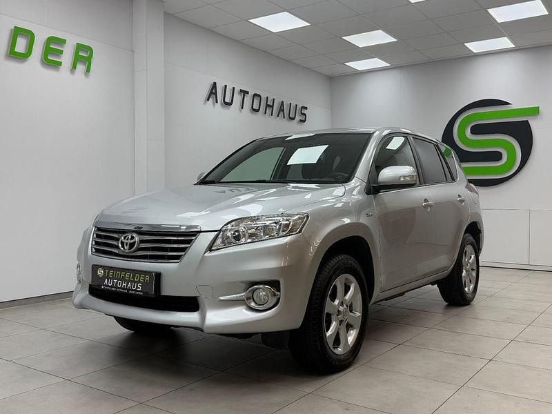 Gebraucht Toyota RAV4 Life 150 PS (110 kW) 2011 Silber SUV