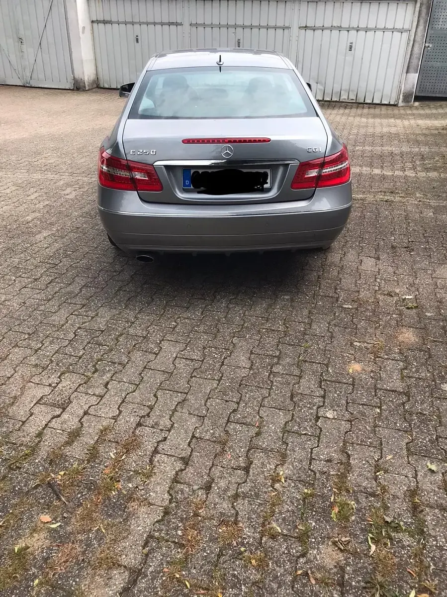 Gebraucht Mercedes E250 204 PS (150 kW) 2009 Coupé