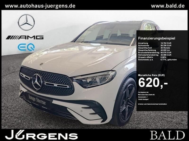 Weiss polarweiss Gebraucht 2024 Mercedes GLC300 AMG SUV | 65.380 € (Etwas zu teuer) - Bild 1/4