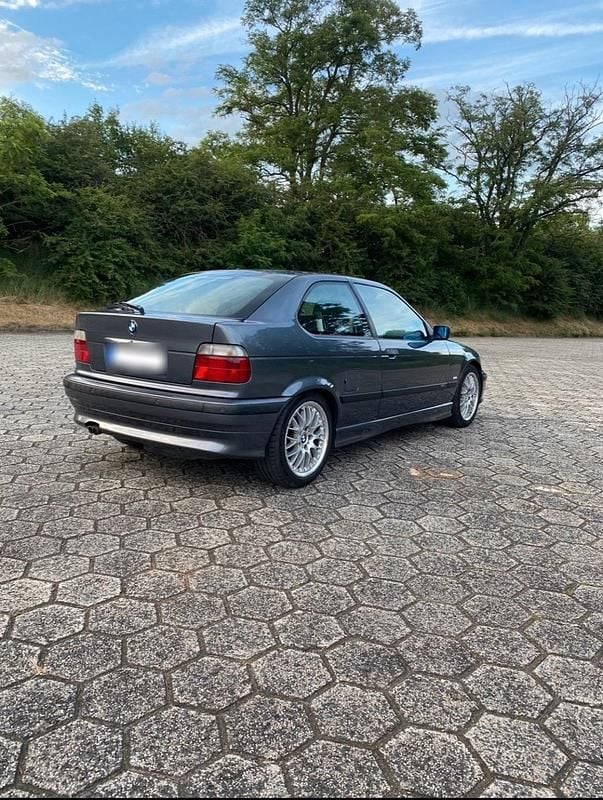 Gebraucht BMW 323 170 PS (125 kW) 2000 Grau Limousine
