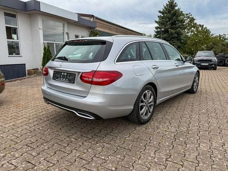 Gebraucht Mercedes C180 116 PS (85 kW) 2019 Silber Kombi