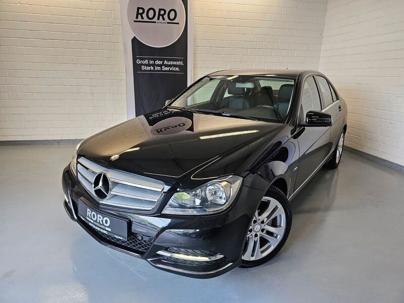 Schwarz Gebraucht 2011 Mercedes C180 Avantgarde Limousine | 8.450 € (Fairer Preis) - Bild 1/4