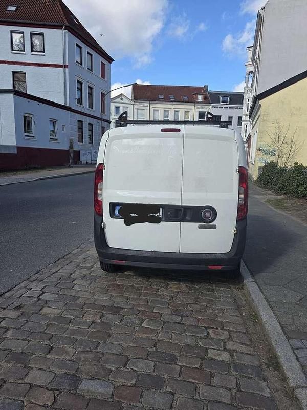 Gebraucht Fiat Doblò 75 PS (55 kW) 2016 Van / Kleinbus